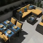 アパートメンツ チューダー *