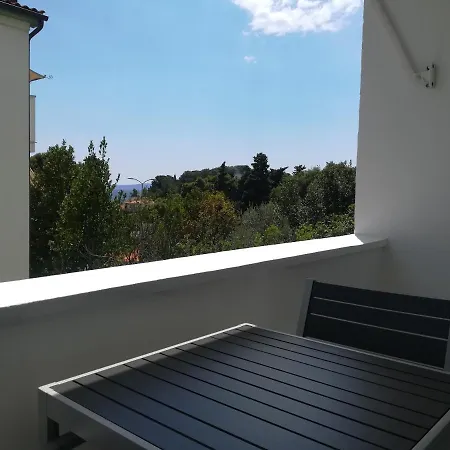 Holiday Apartments Split דירה *
